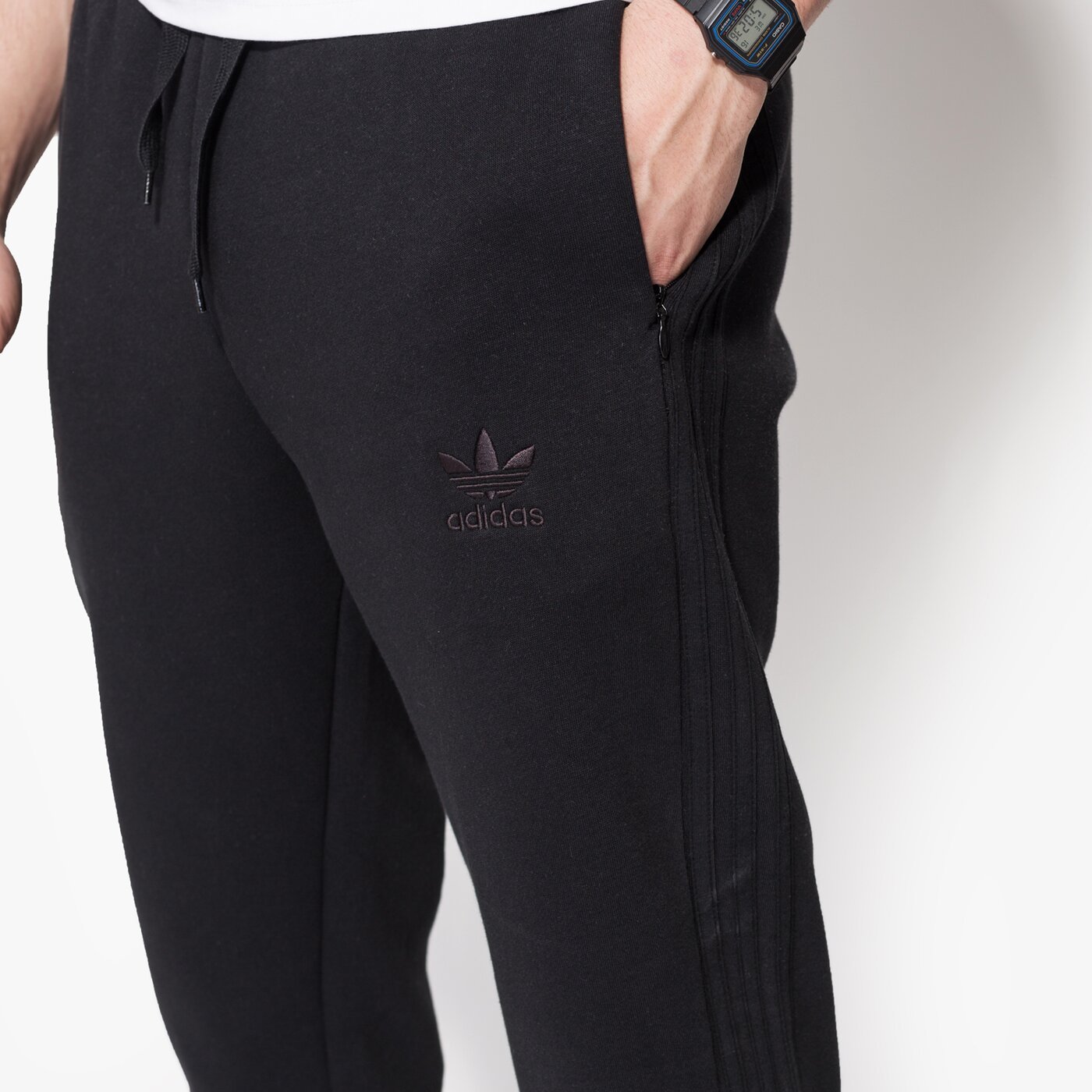 Мъжки панталони ADIDAS ПАНТАЛОНИ TRF SERIES SP bk5908 цвят черен