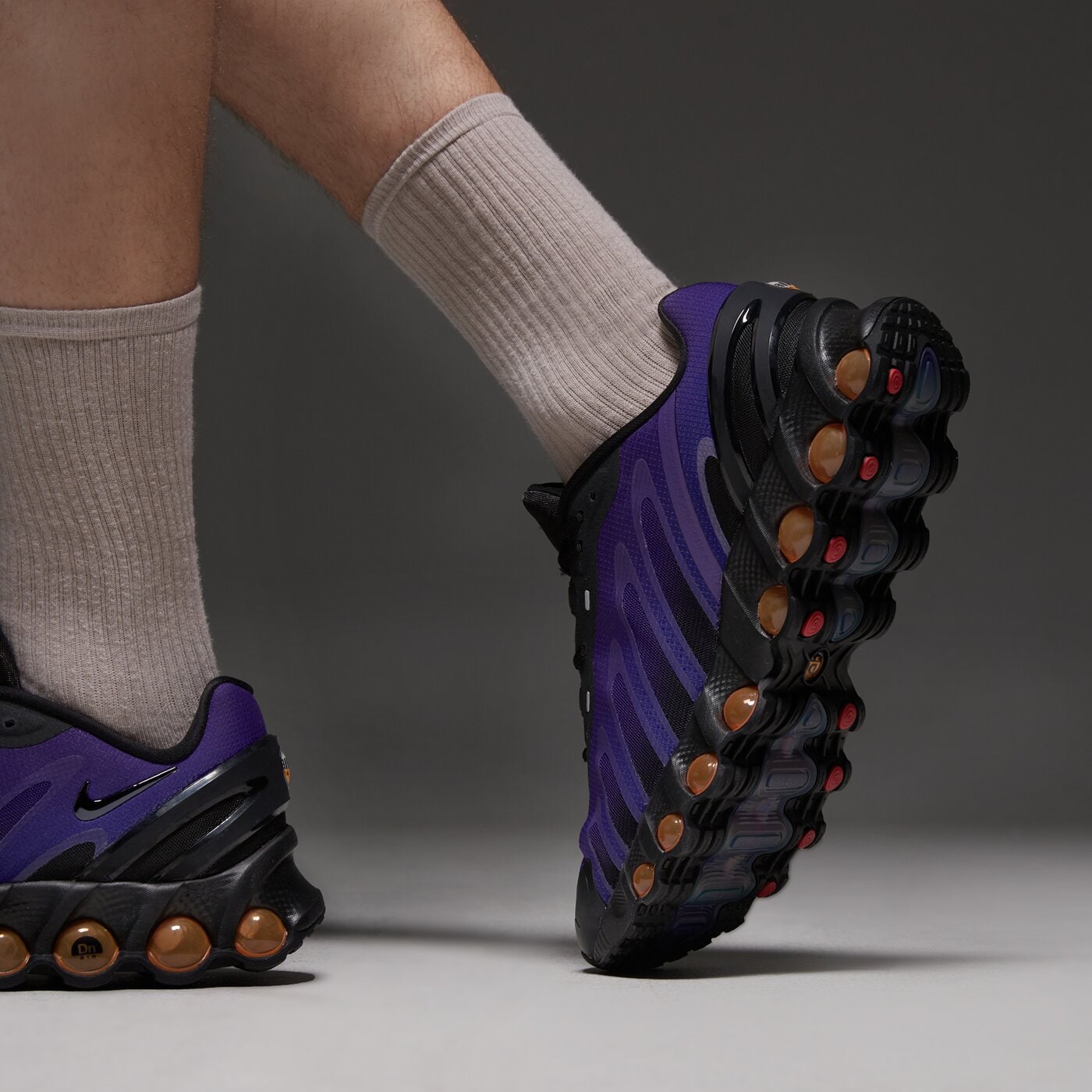 Мъжки маратонки NIKE AIR MAX DN8 fq7860-009 цвят черен