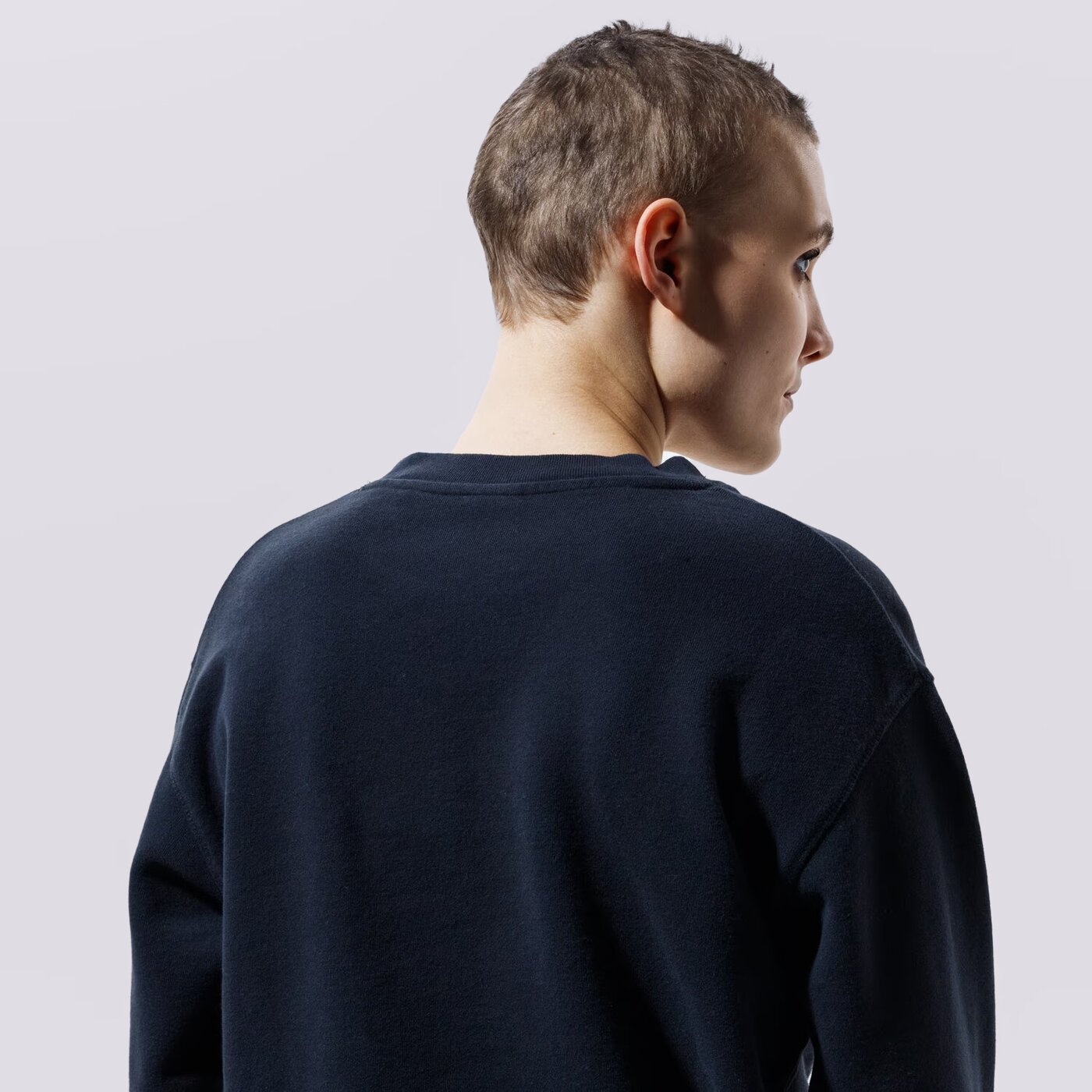 Дамски суичър LEVI'S СУИТЧЪР STANDARD CREW 24688-0006 цвят черен