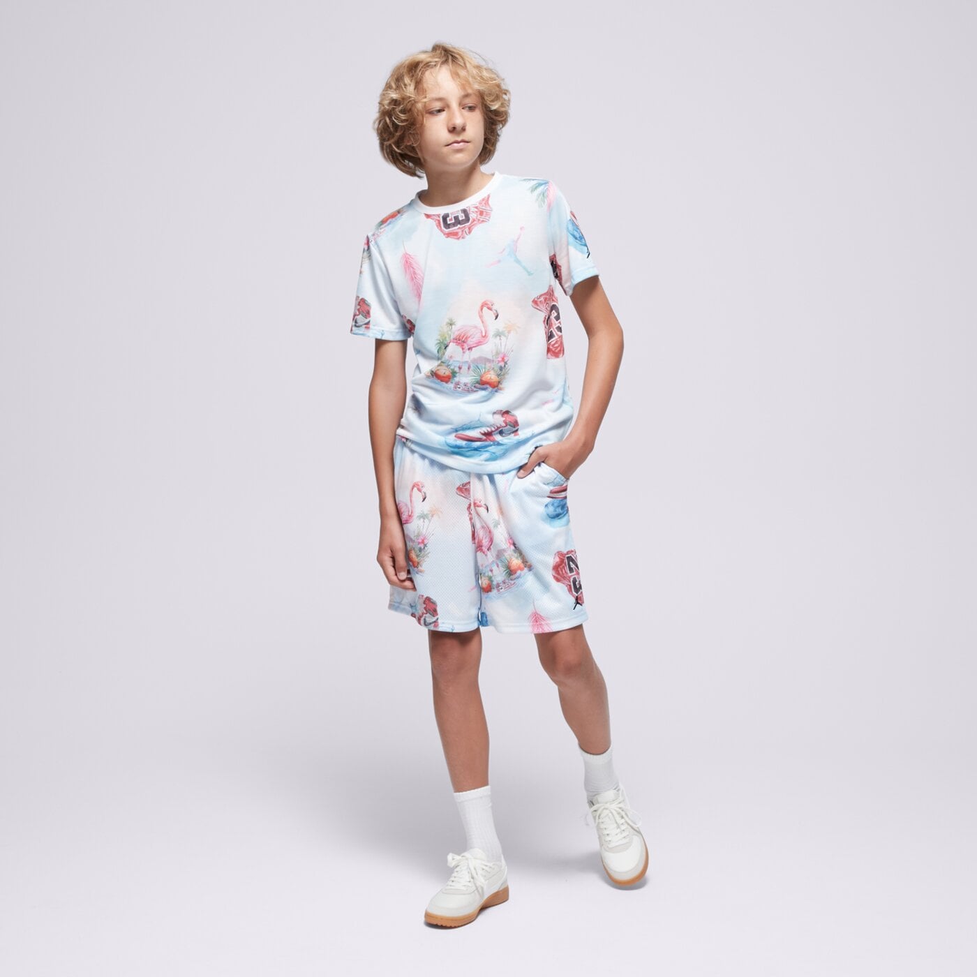 Детска тениска JORDAN ТЕНИСКА JDB JORDAN FLAMINGO AOP SS TEE BOY 95d844-001 цвят многоцветен