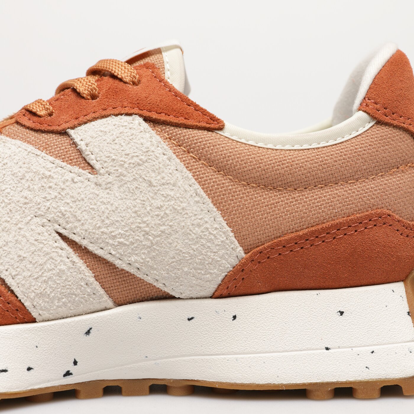 Дамски маратонки NEW BALANCE 327 ws327sm цвят оранжев