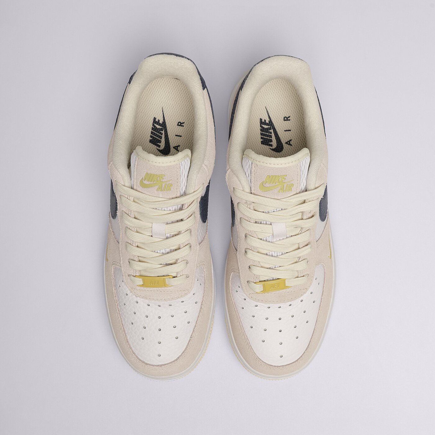 Дамски маратонки NIKE AIR FORCE 1 '07  fv6332-100 цвят бял