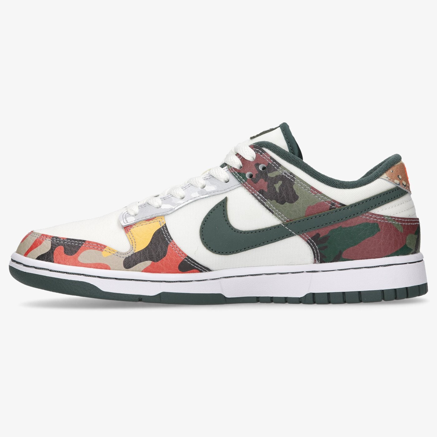 Мъжки маратонки NIKE DUNK LOW SE dh0957-100 цвят зелен