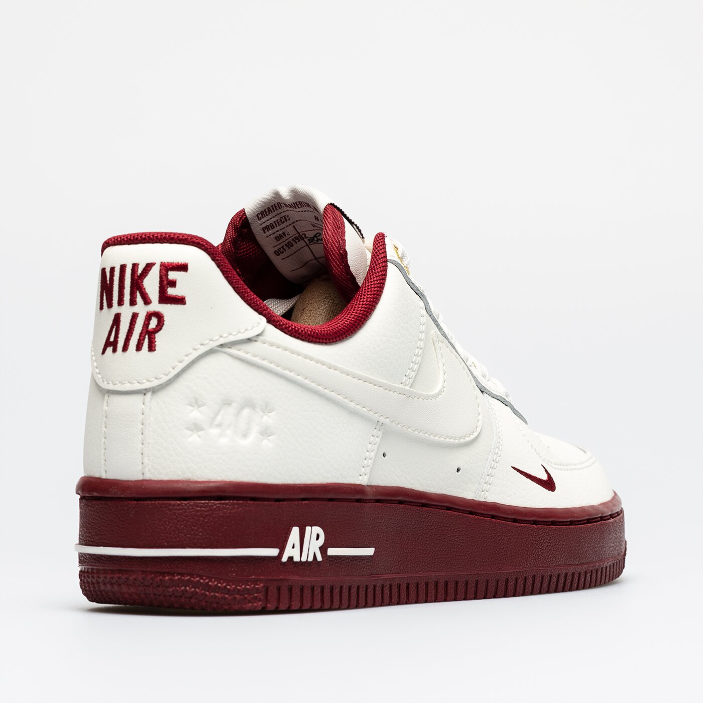 Дамски маратонки NIKE AIR FORCE 1 '07 SE dq7582100 цвят бял