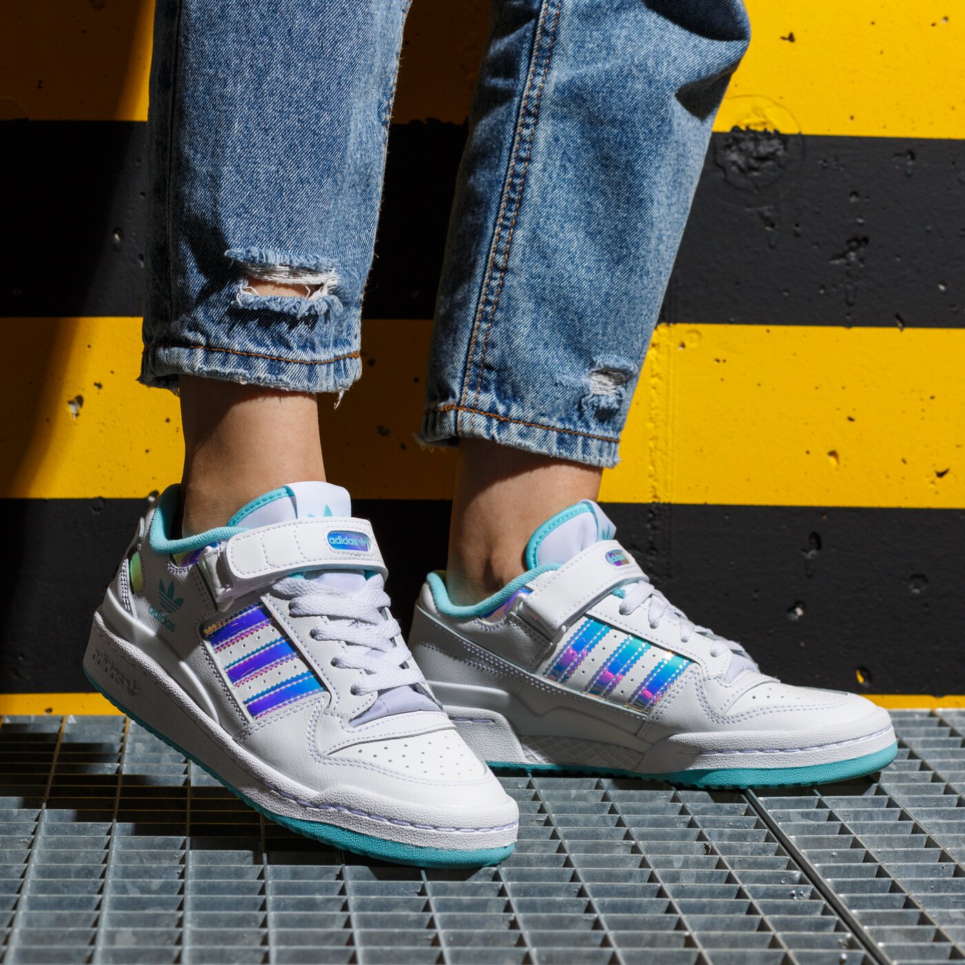 Детски маратонки ADIDAS FORUM J IRIDESCENT gz8963 цвят бял