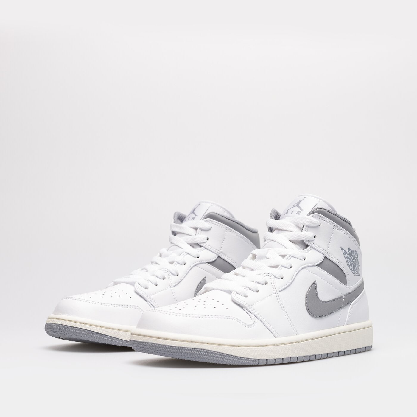 Мъжки маратонки AIR JORDAN 1 MID  554724-135 цвят бял