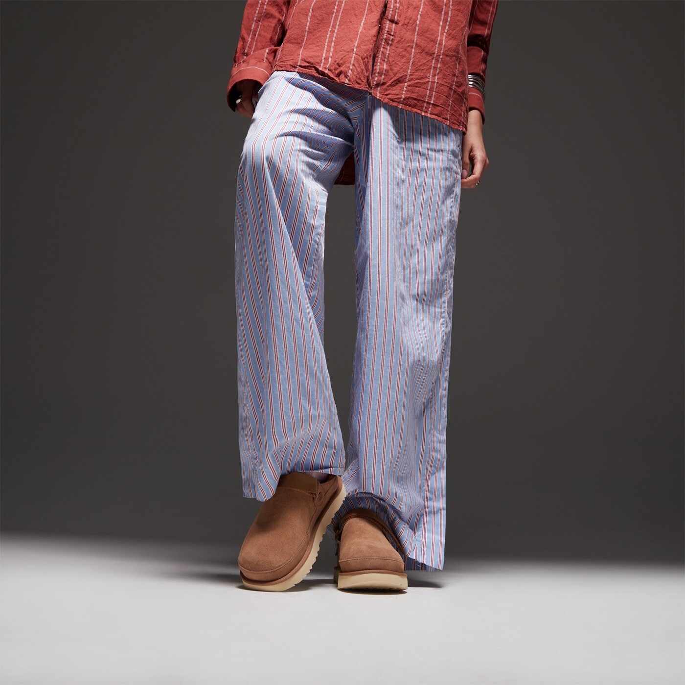 Дамски чехли и сандали UGG W GOLDENSTAR CLOG 1138252-che цвят кафяв