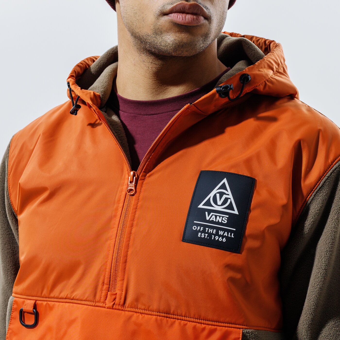 Мъжки суичър VANS СУИТЧЪР С КАЧУЛКА 66 SUPPLY ПОЛАР FLEECE CANTEEN GOLD F vn0a4rzpzmu1 цвят каки