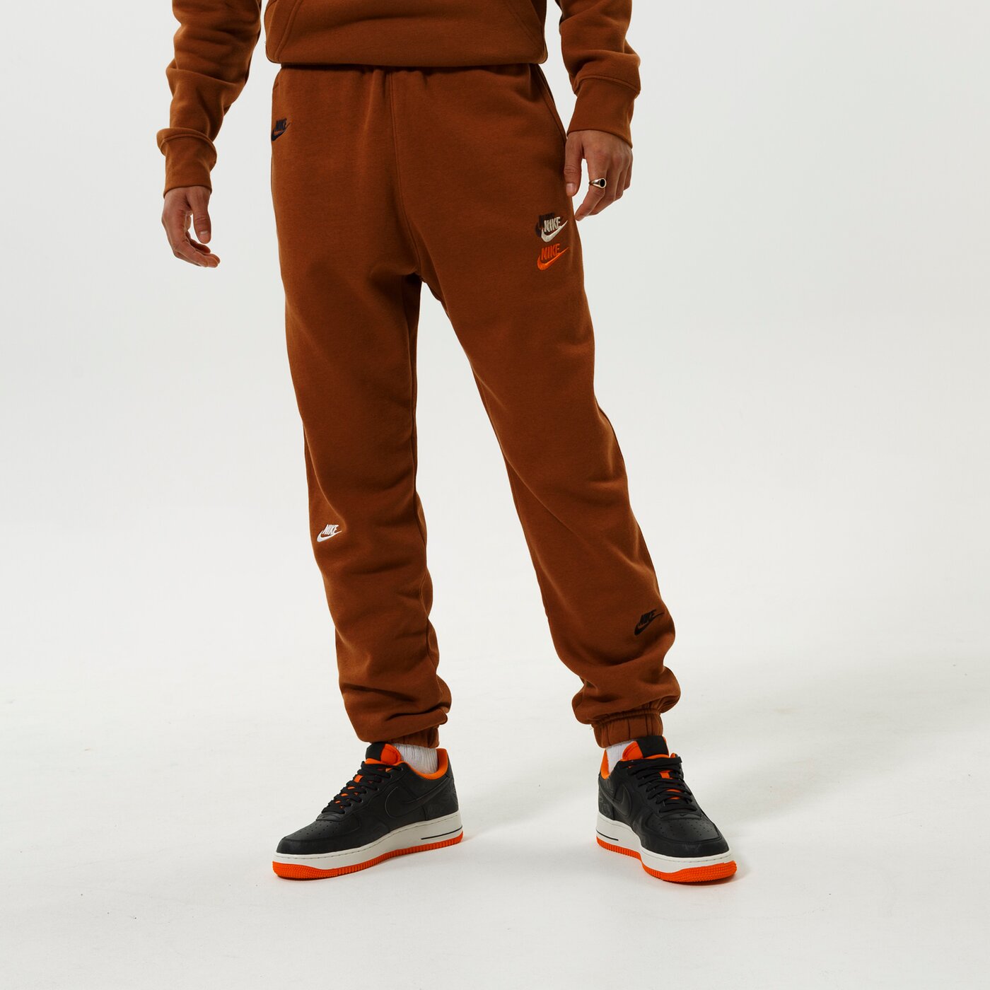 Мъжки панталони NIKE ПАНТАЛОНИ M NSW SPE+ BB JGGR M FTA dm8884-204 цвят кафяв