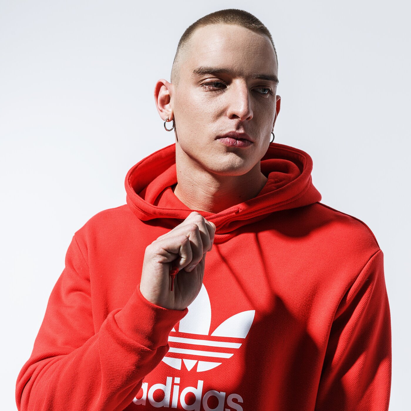 Мъжки суичър ADIDAS СУИТЧЪР С КАЧУЛКА TREFOIL HOODIE fm3783 цвят червен