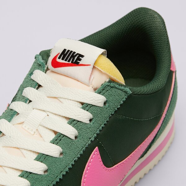 Дамски маратонки NIKE W CORTEZ hf9994-300 цвят каки