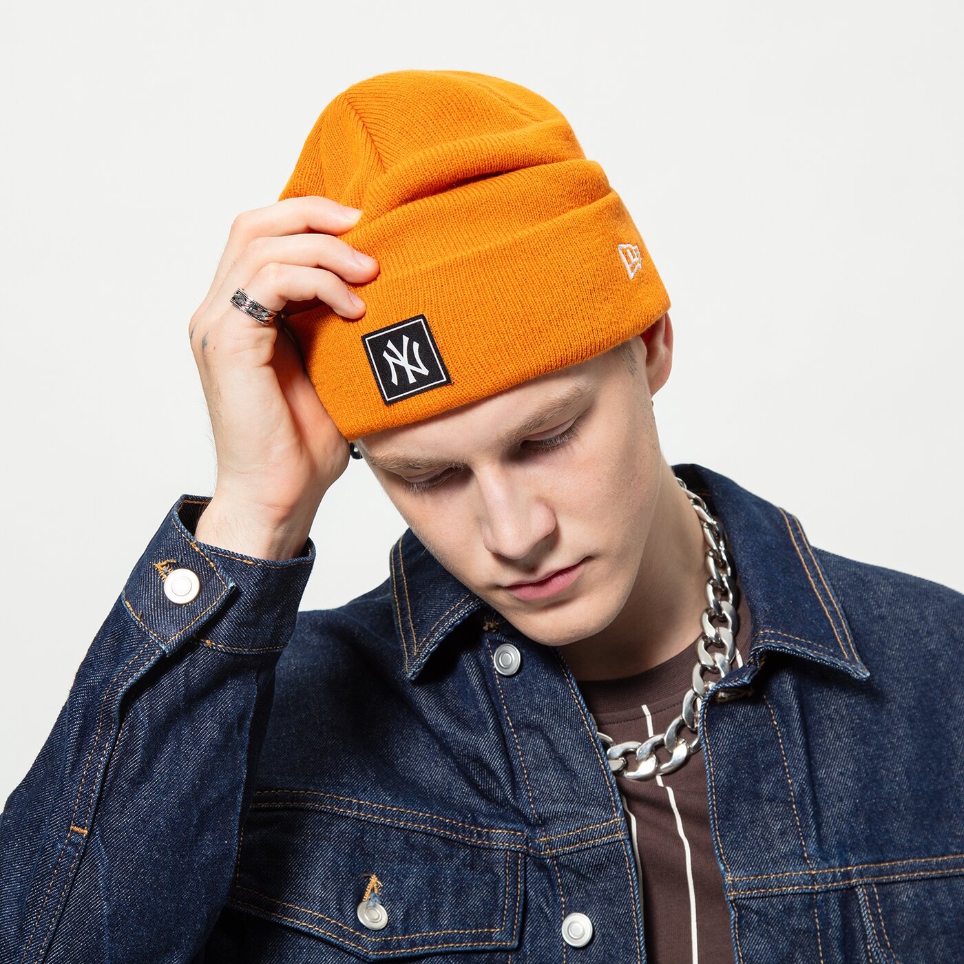 Мъжка зимна шапка NEW ERA ШАПКА TEAM BEANIE NYY ORA NEW YORK YANKEES PKAOTC 60284973 цвят оранжев