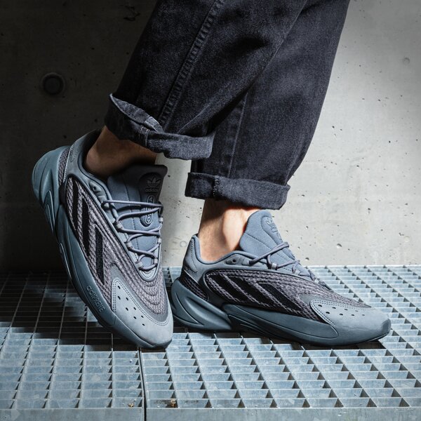 Мъжки маратонки ADIDAS OZELIA gx3254 цвят сив