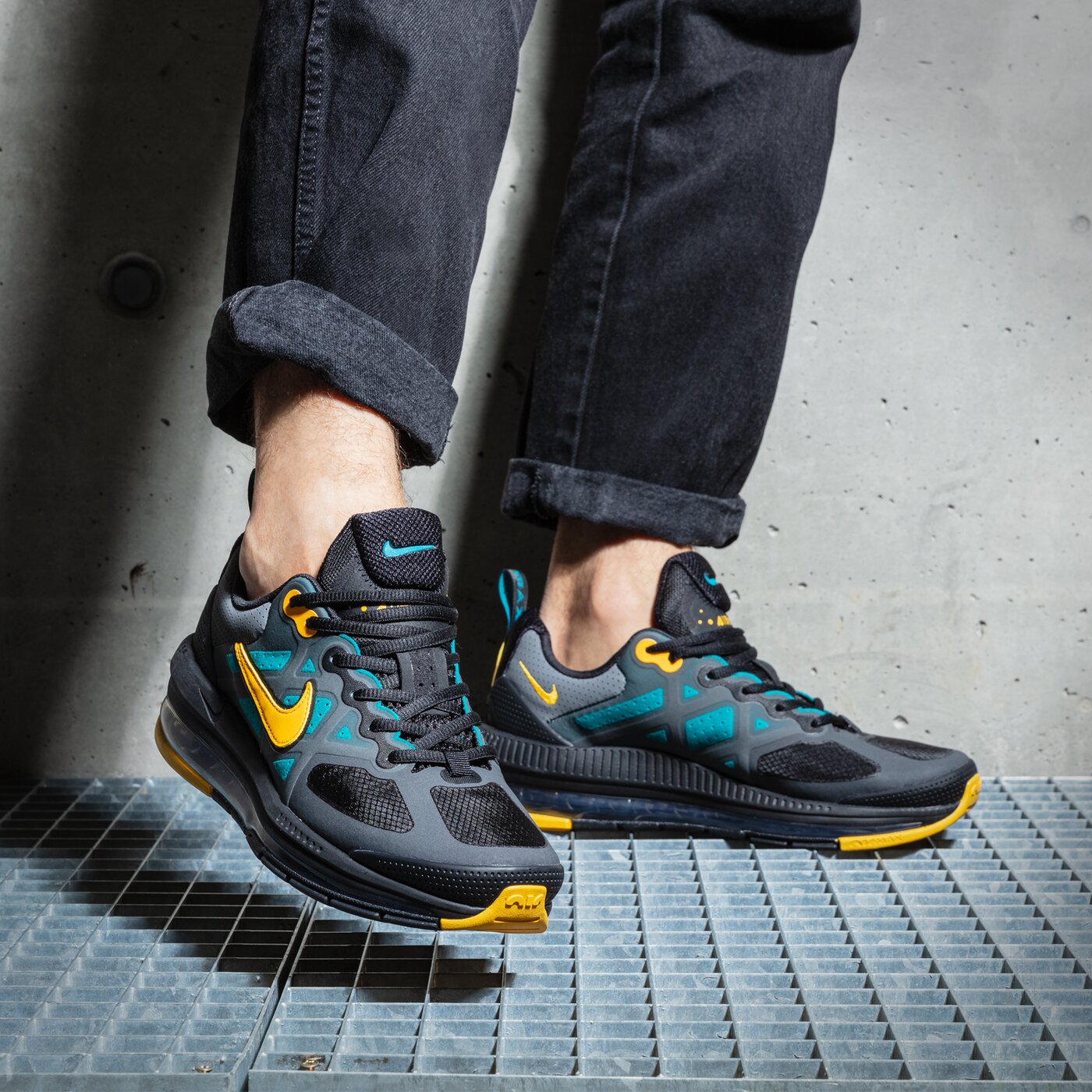 Мъжки маратонки NIKE AIR MAX GENOME dc9410-002 цвят сив