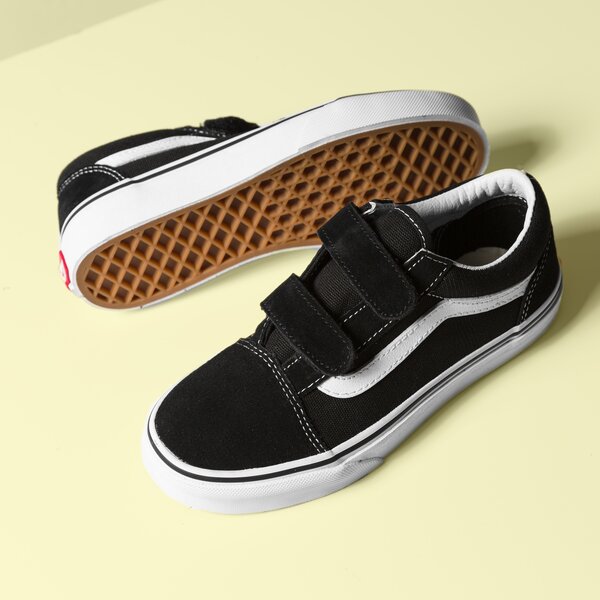 Детски маратонки VANS OLD SKOOL V vn000vhe6bt1 цвят черен