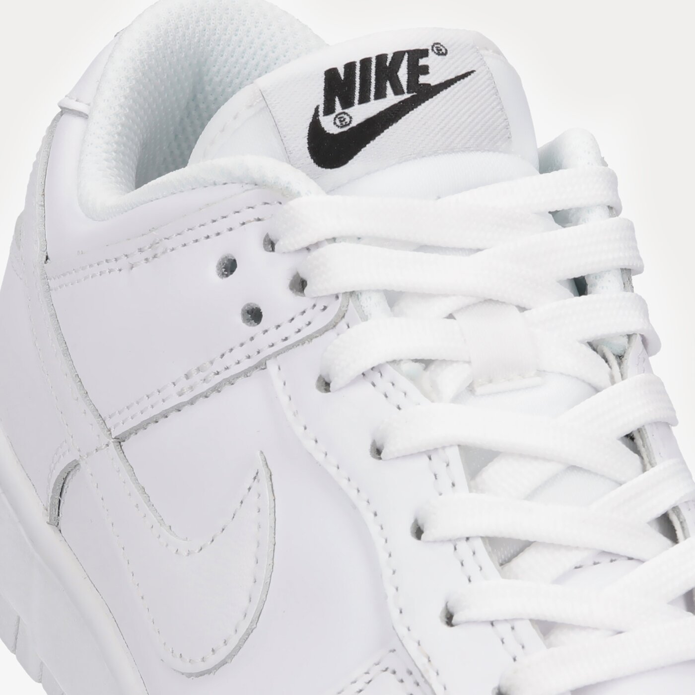 Дамски маратонки NIKE DUNK LOW dd1503-109 цвят бял