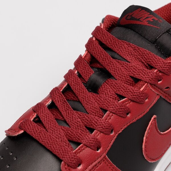 Дамски маратонки W DUNK LOW NEXT NATURE dn1431-002 цвят червен