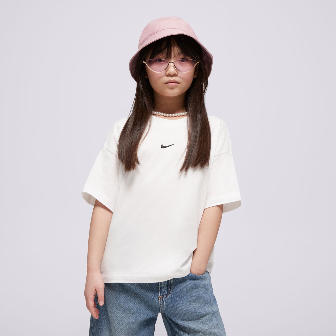 Детска тениска NIKE ТЕНИСКА G NSW TEE BOXY ESSNTL LBR GIRL fz5559-100 цвят бял