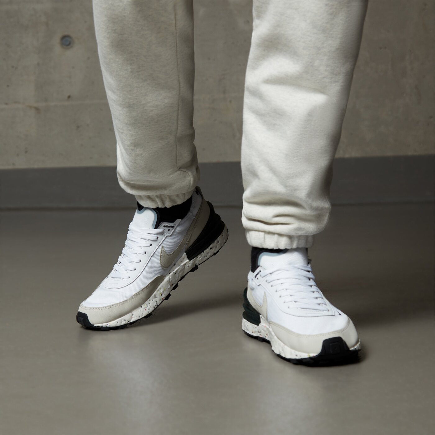 Мъжки маратонки NIKE WAFFLE ONE CRATER NN dh7751-100 цвят бежов