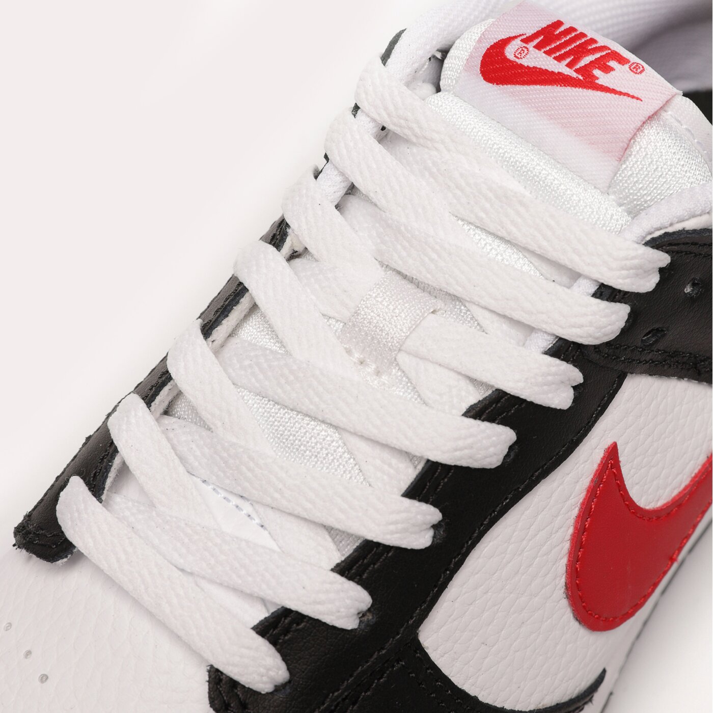 Мъжки маратонки NIKE DUNK LOW RETRO fb3354-001 цвят бял