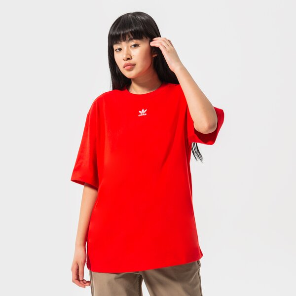 Дамска тениска ADIDAS ESSENTIAL TREFOIL BOYFRIEND ТЕНИСКА hf7474 цвят червен