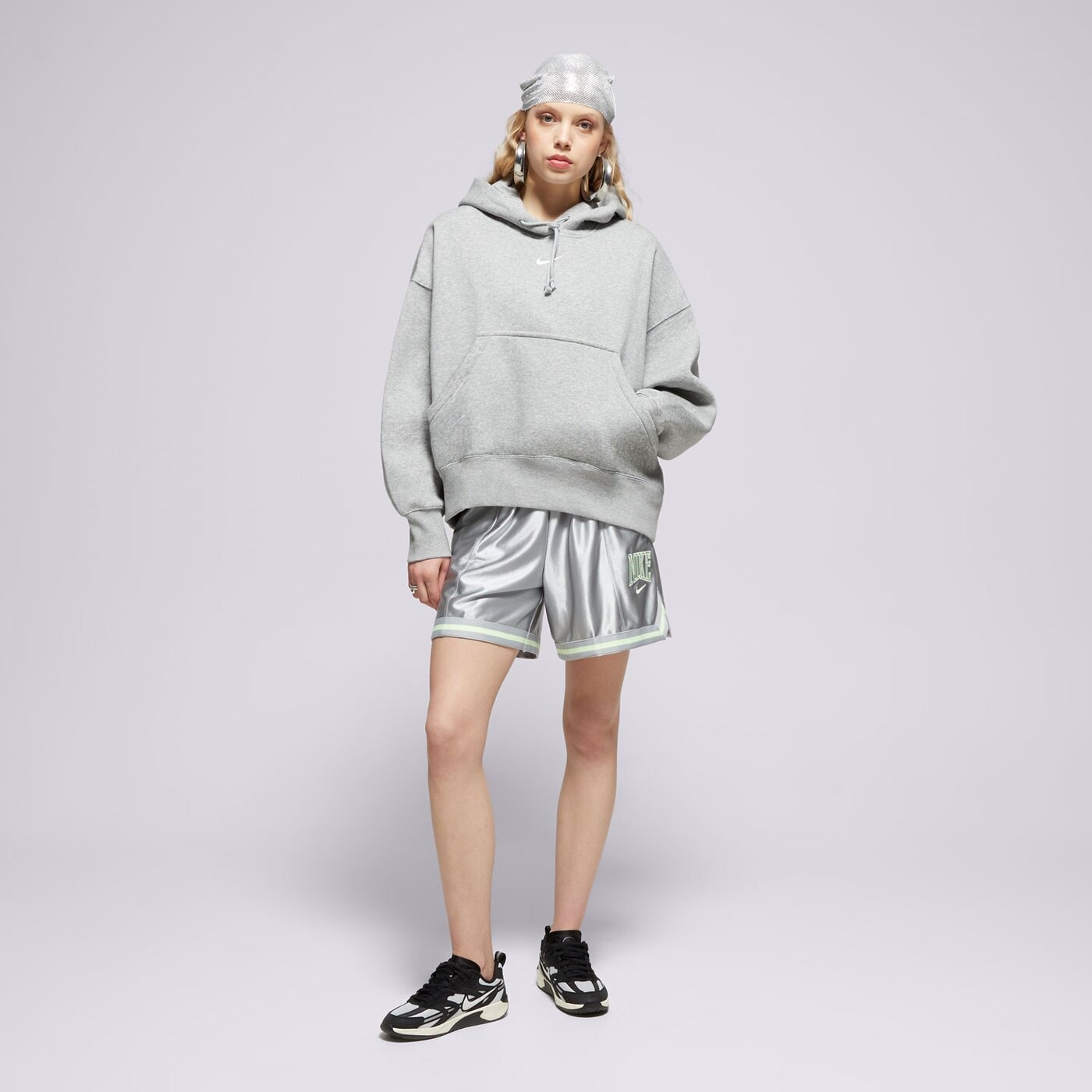 Дамски суичър NIKE СУИТЧЪР С КАЧУЛКА W NSW PHNX FLC OOS PO dq5858-063 цвят сив