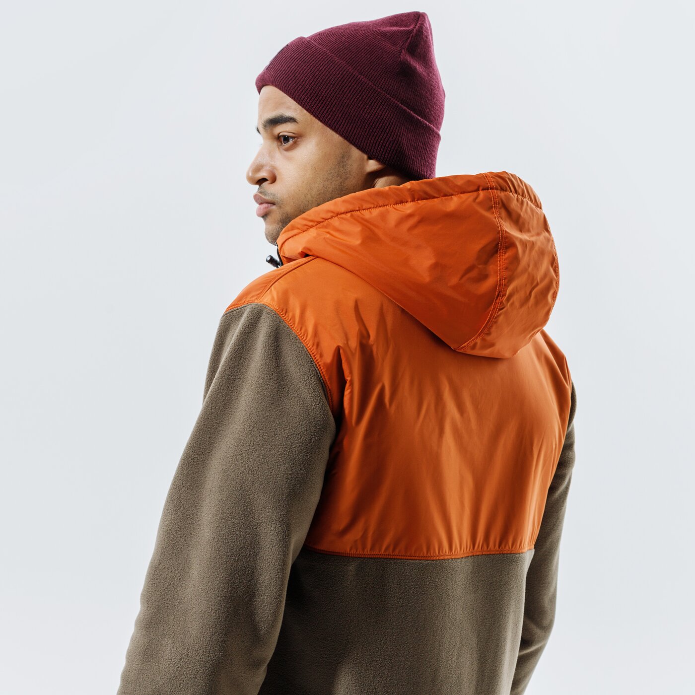 Мъжки суичър VANS СУИТЧЪР С КАЧУЛКА 66 SUPPLY ПОЛАР FLEECE CANTEEN GOLD F vn0a4rzpzmu1 цвят каки