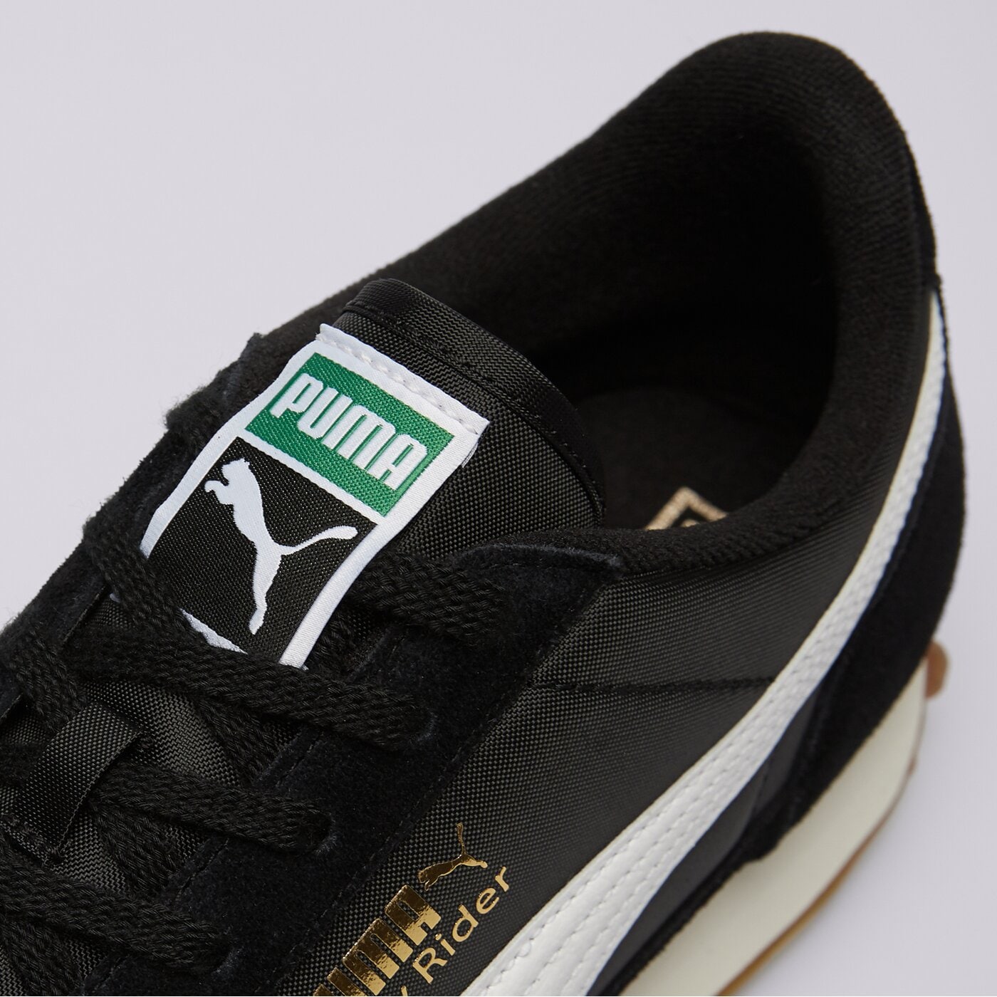 Мъжки маратонки PUMA EASY RIDER VINTAGE 39902810 цвят черен