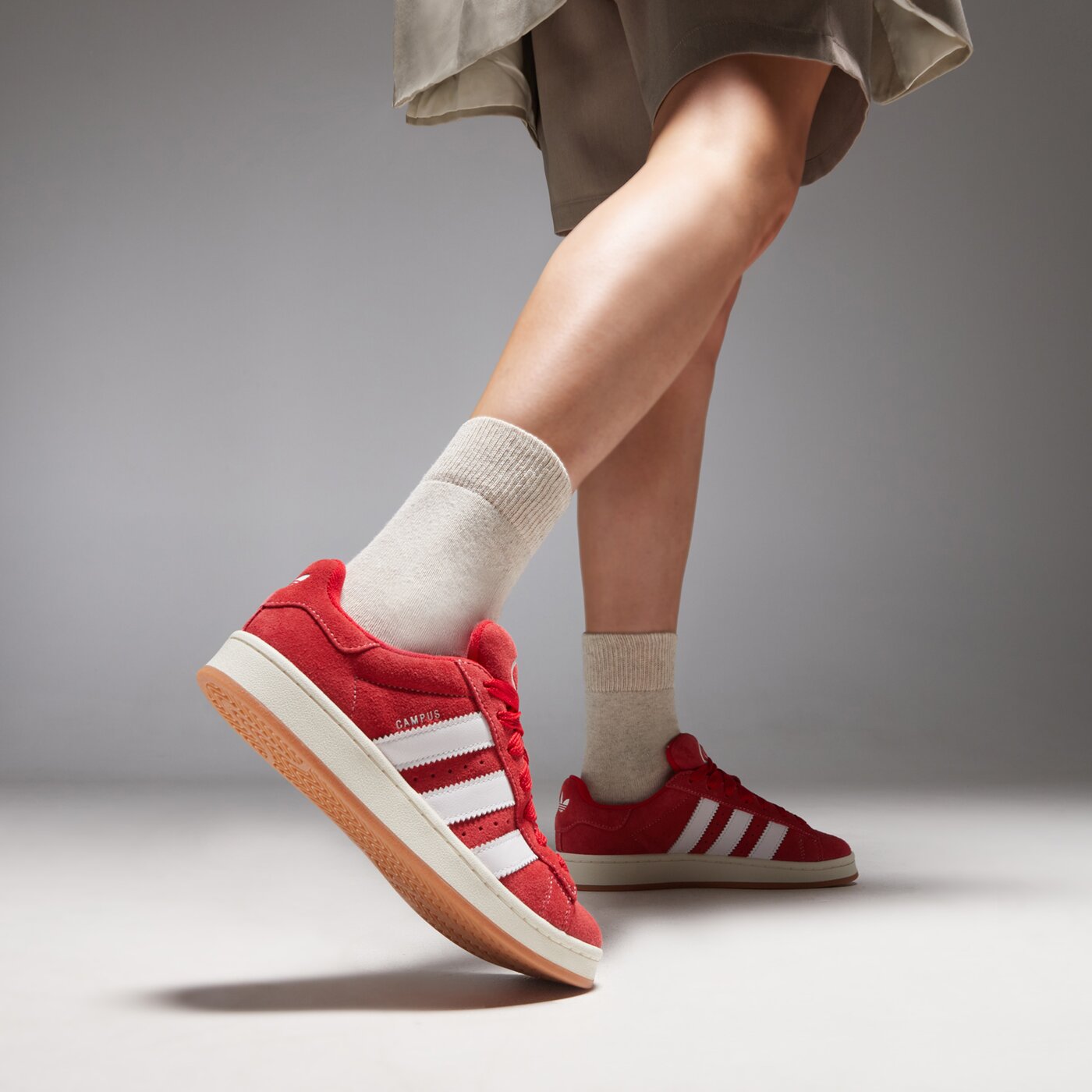 Дамски маратонки ADIDAS CAMPUS 00S h03474 цвят червен