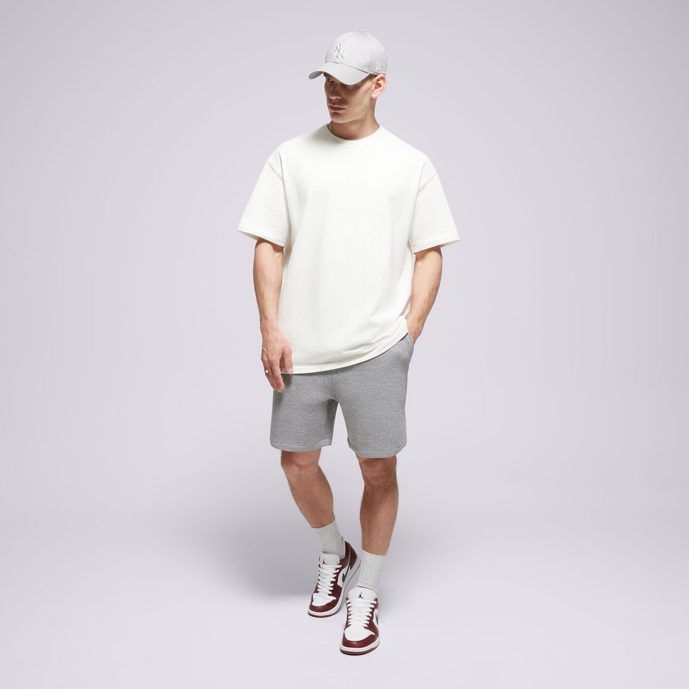 Мъжки къси панталони ШОРТИ M JORDAN ESS FLC SHORT fj7782-091 цвят сив