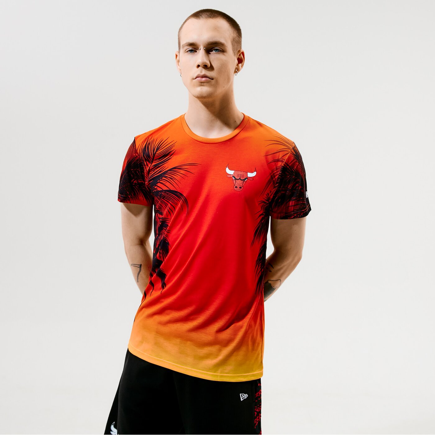 Мъжка тениска NEW ERA ТЕНИСКА SUMMER CITY BULLS 12720095 цвят многоцветен