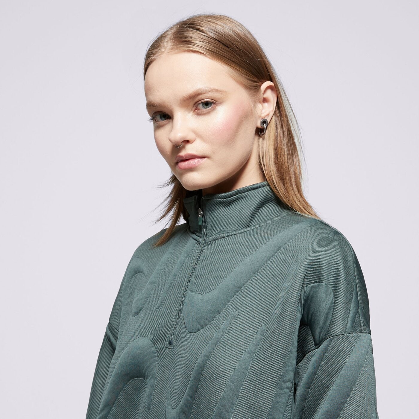 Дамско преходно яке NIKE ЯКЕ W NSW CLLCTN COZY LOGO QZ fv7806-338 цвят зелен