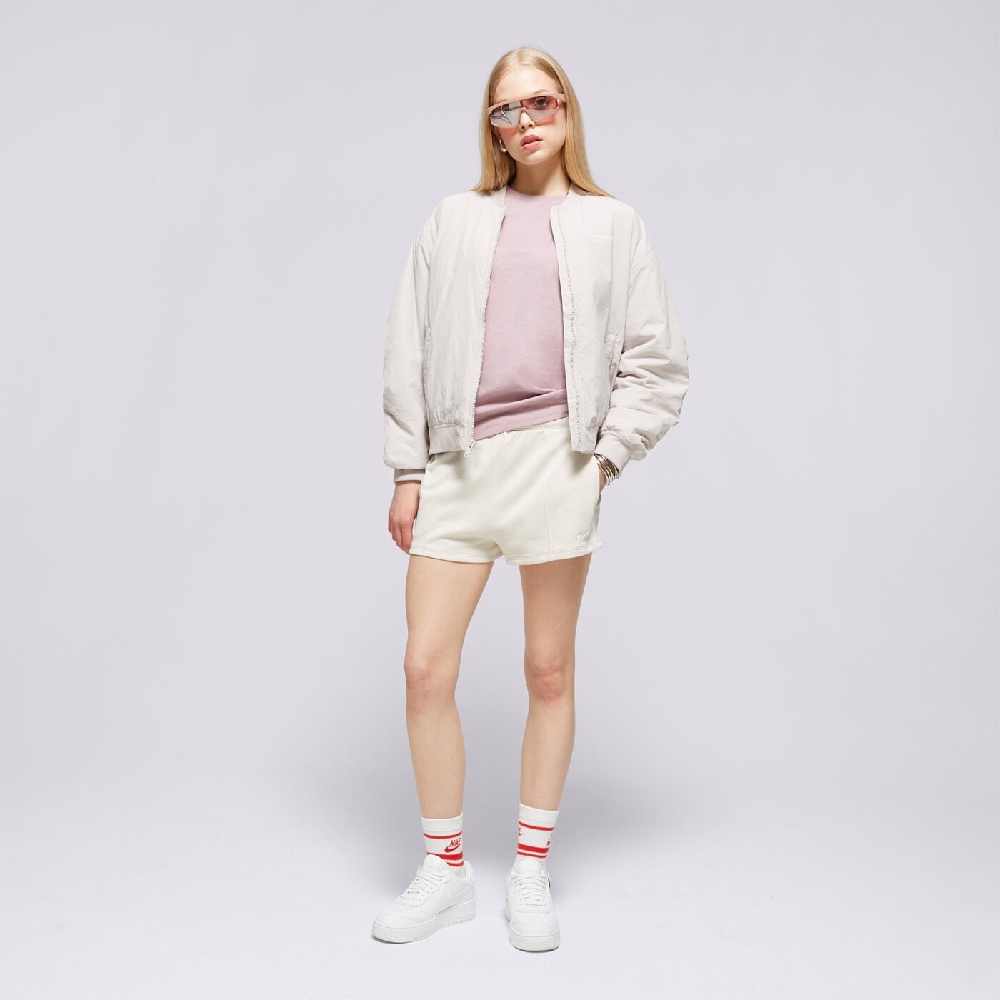 Дамски къси панталони NIKE ШОРТИ W NSW NK CHLL FT HR 2IN SHORT fn2455-104 цвят кафяв