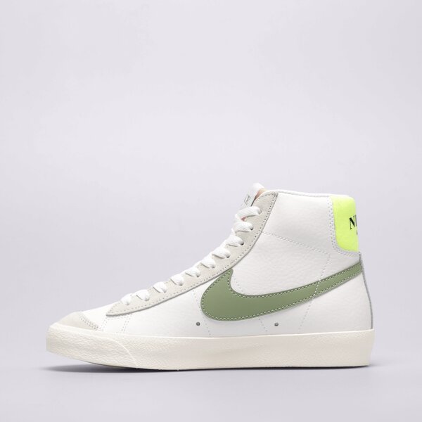 Дамски маратонки NIKE WMNS BLAZER MID '77  fj4740-100 цвят бял