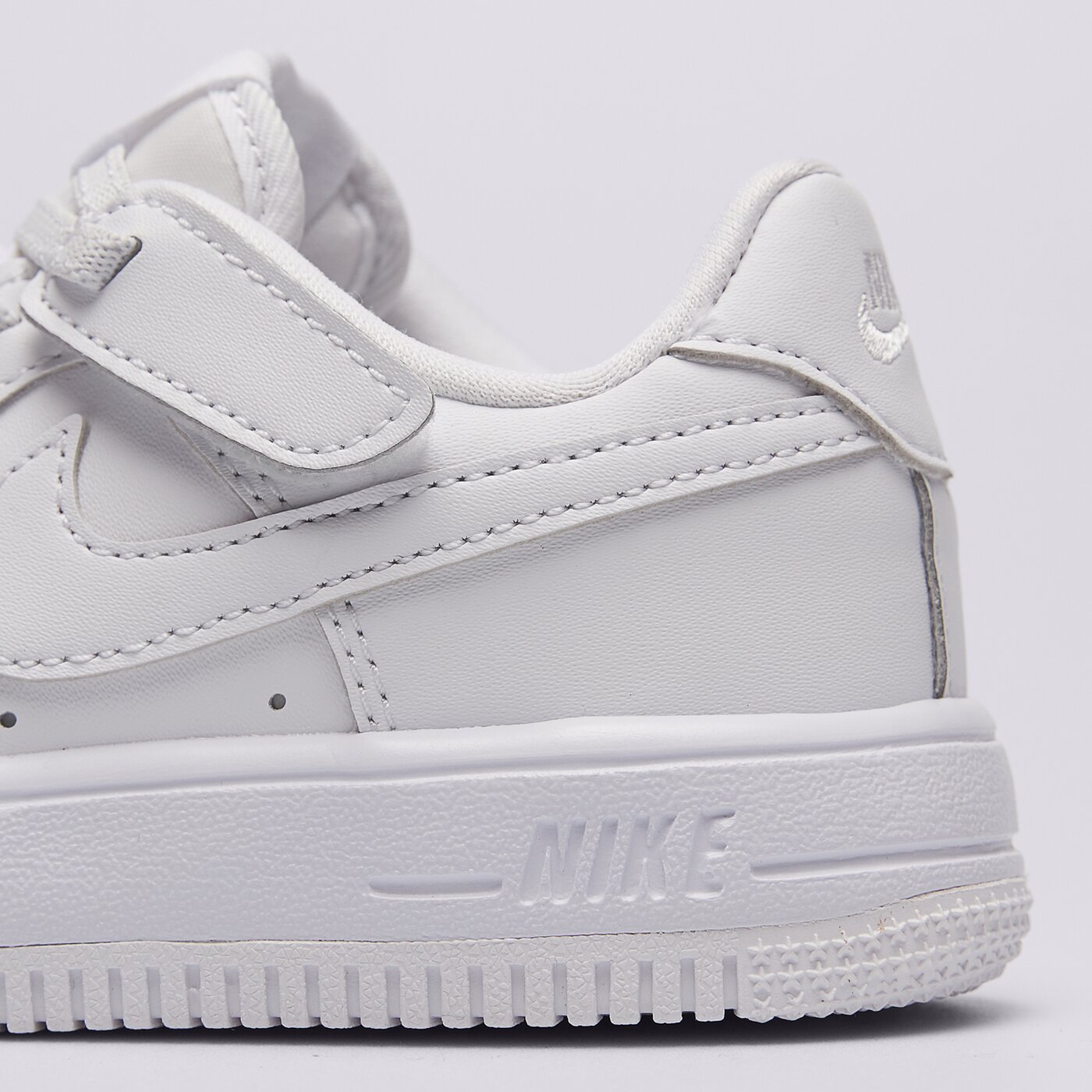 Детски маратонки NIKE FORCE 1 LOW EASYON (PS) ih4498-101 цвят бял