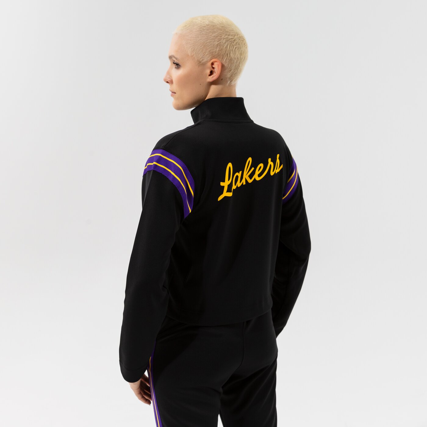 Дамско зимно яке NIKE ЯКЕ LAL W NK TRKST JKT CTS 75 NBA db1400-010 цвят черен