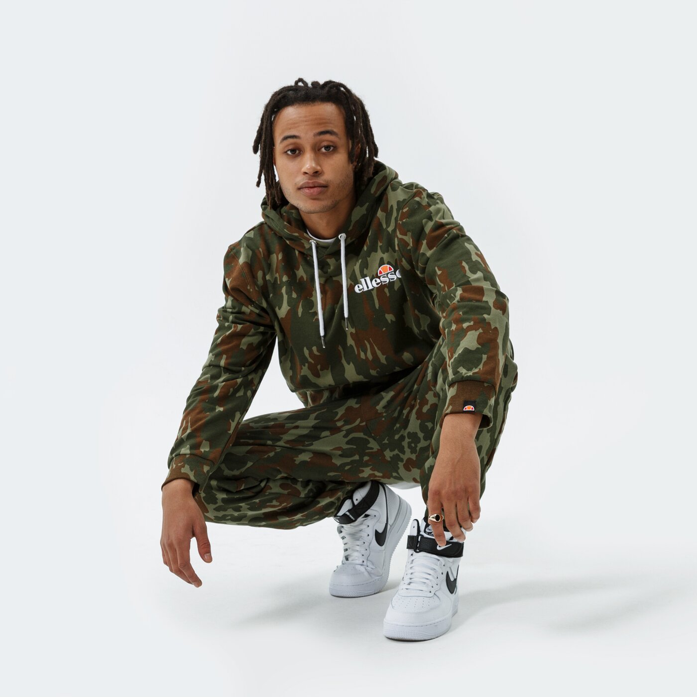 Мъжки панталони ELLESSE ПАНТАЛОНИ NIORO CAMO JOG PANT KHA shk12436506 цвят оранжев