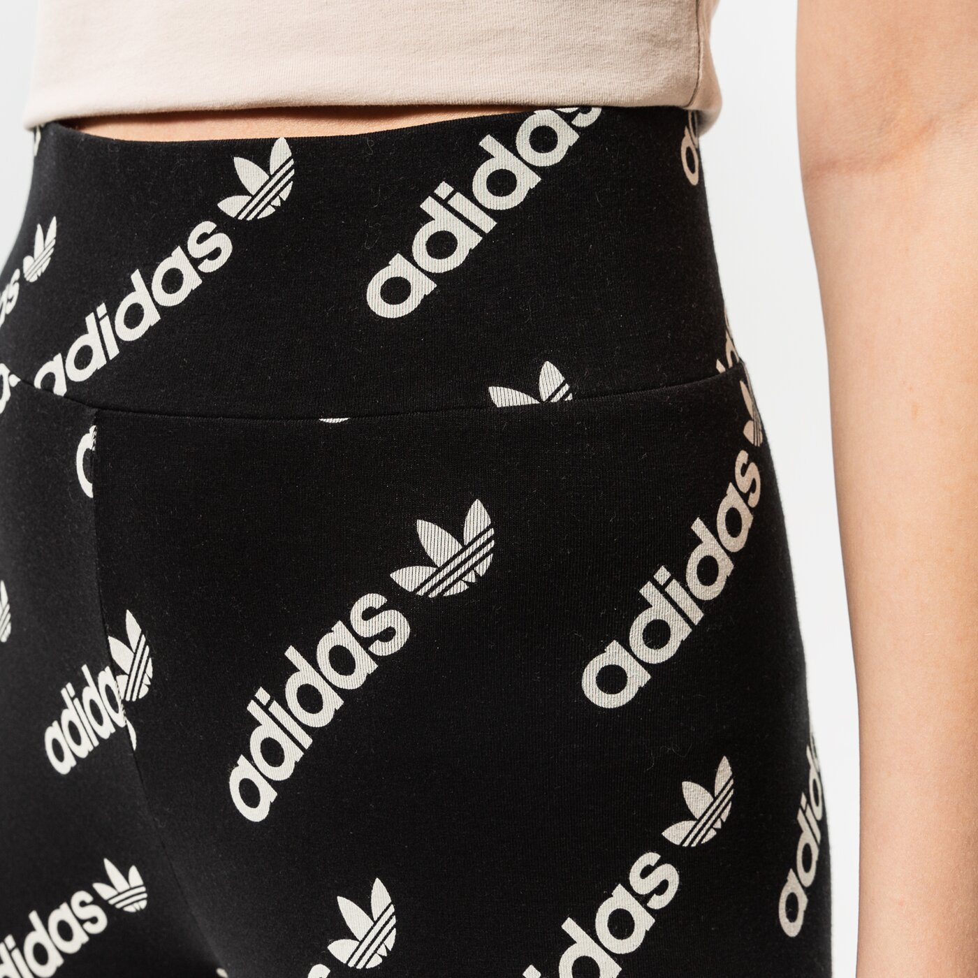 Дамски панталони ADIDAS КЛИН hm4876 цвят черен