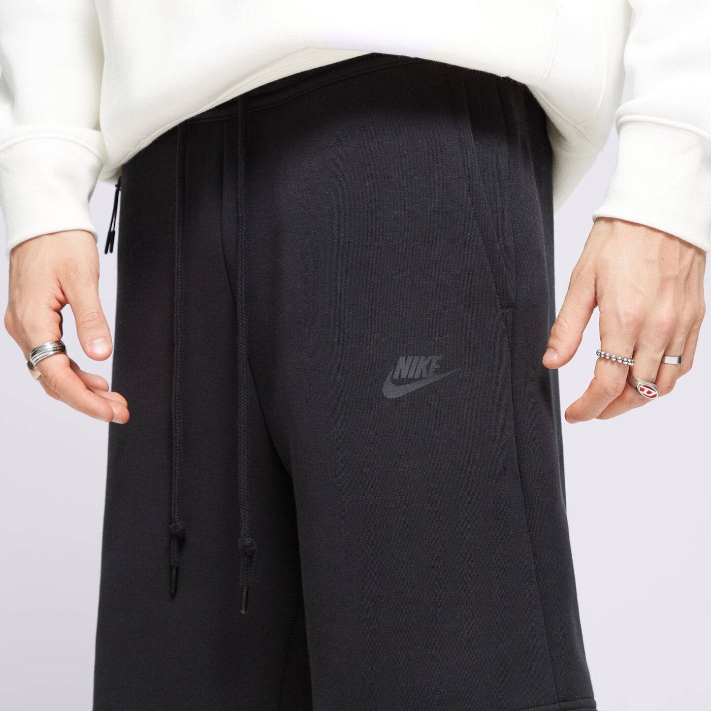Мъжки къси панталони NIKE ШОРТИ SPORTWEAR TECH FLEECE SHORTS fb8171-010 цвят черен