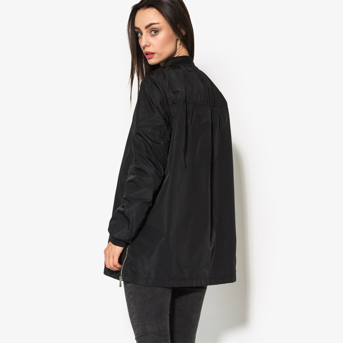 Дамско преходно яке CONFRONT ЯКЕ IVY cf18kud04001 цвят черен