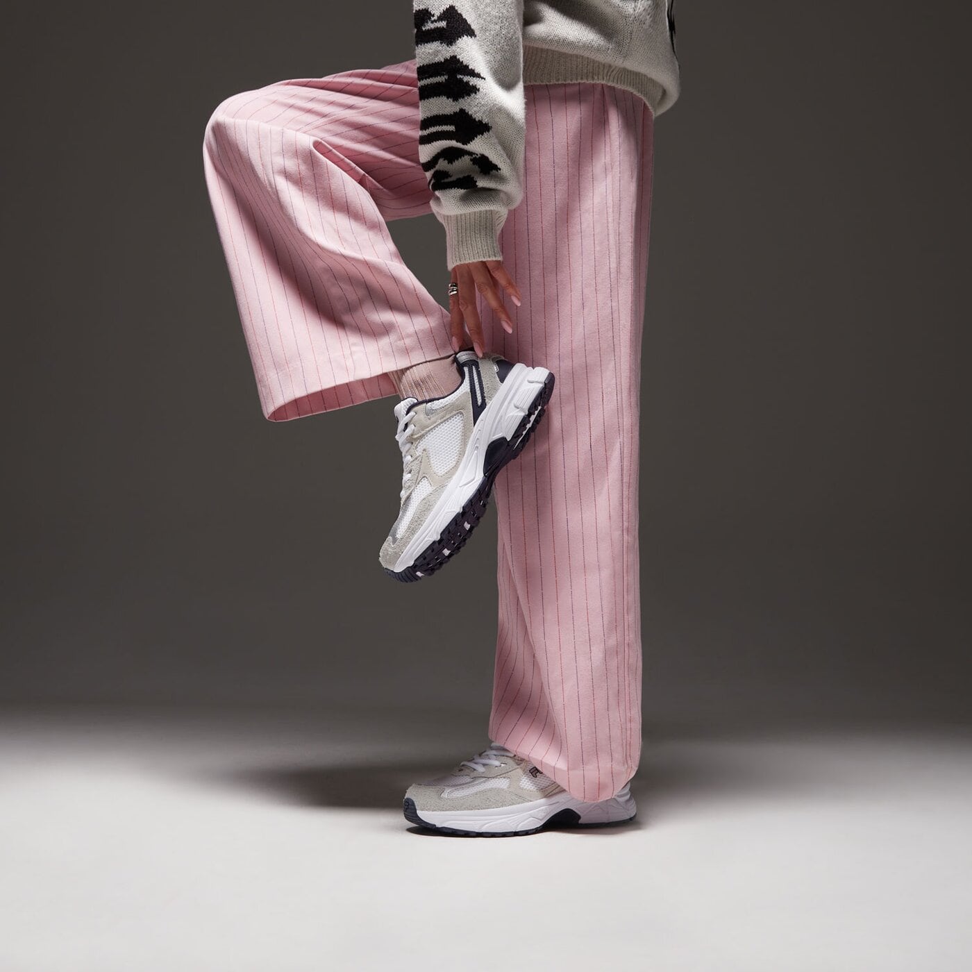 Дамски маратонки FILA DECYPHER 24 SUEDE 5am00817109 цвят бял