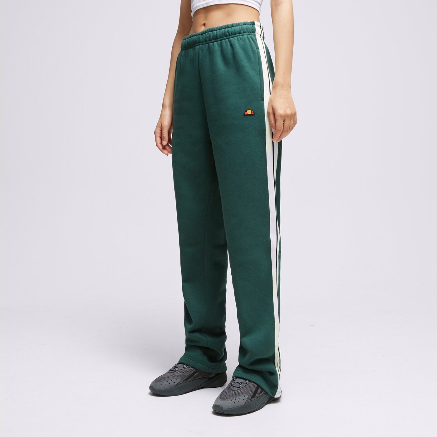 Дамски панталони ELLESSE ПАНТАЛОНИ RADICE JOG PANT DGREEN sgt19156502 цвят зелен