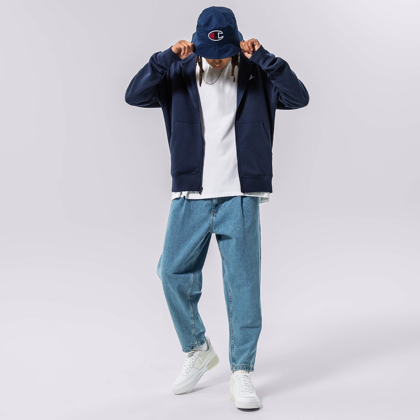 Мъжки суичър NIKE СУИТЧЪР С ЦИП SPORTSWEAR CLUB FLEECE  bv2645-410 цвят тъмносин