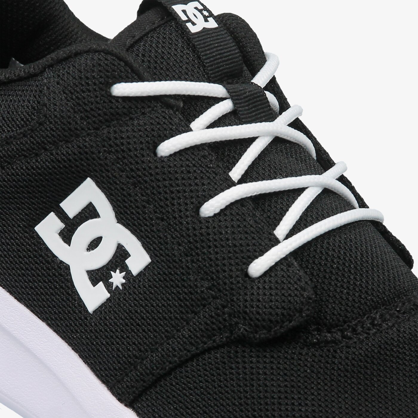 Мъжки маратонки DC MIDWAY adys700097bkw цвят черен