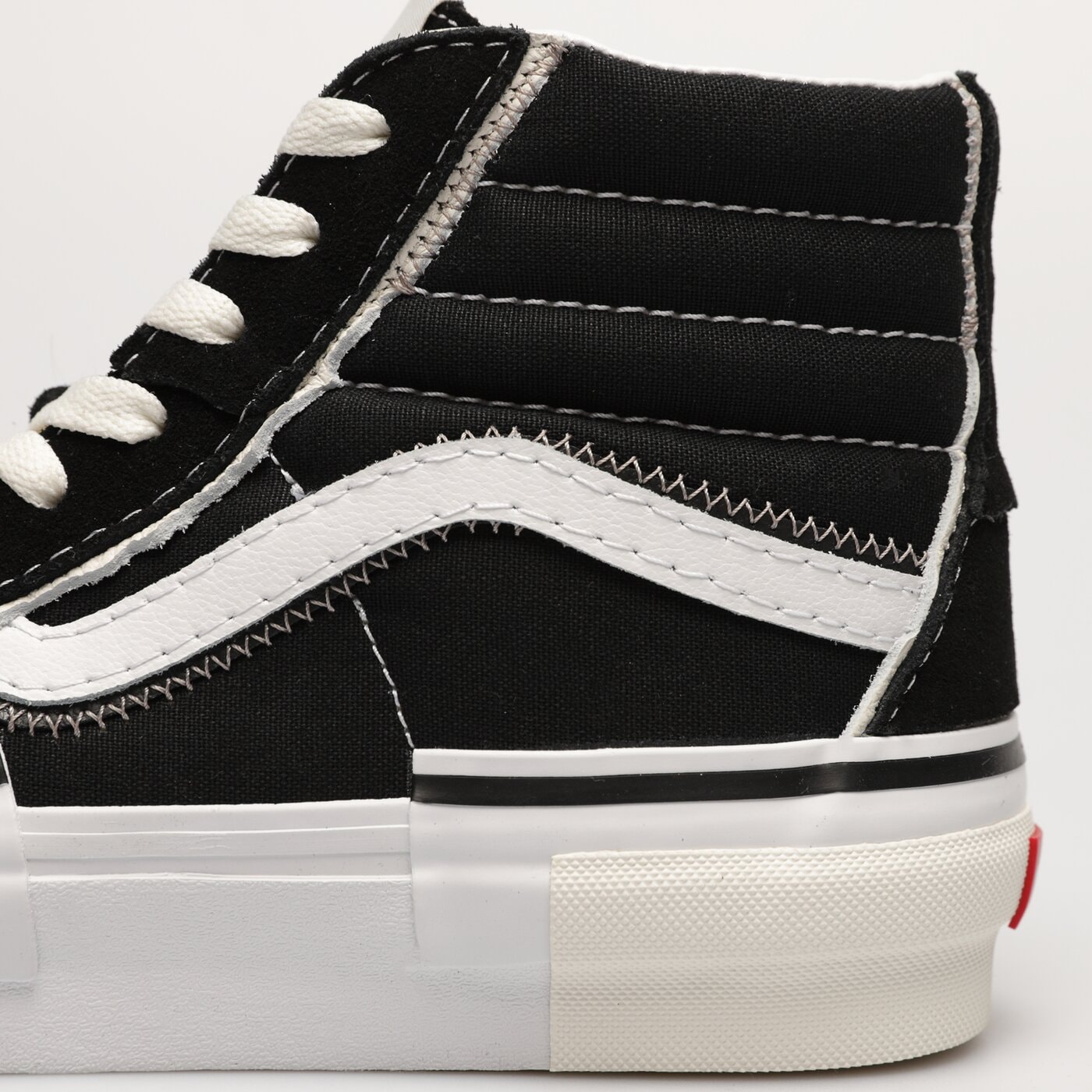Мъжки маратонки VANS SK8-HI RECONSTRUCT vn0005uk6bt1 цвят черен