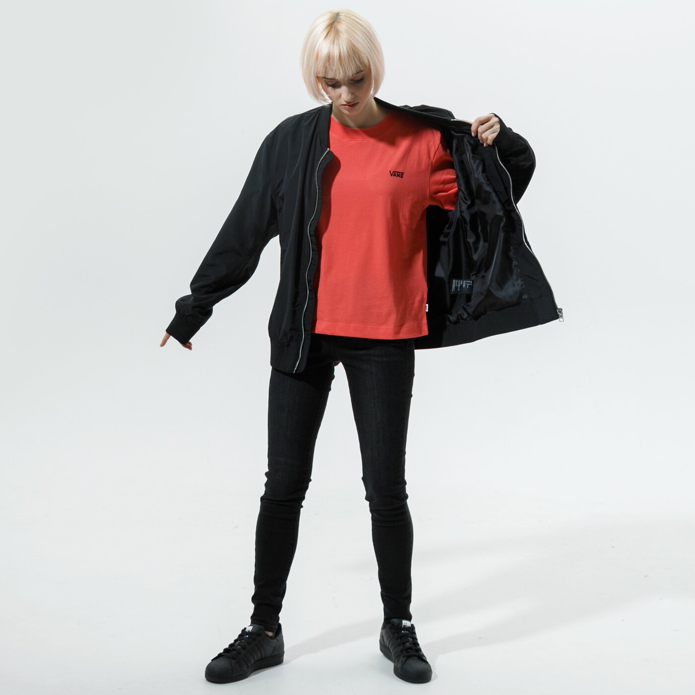 Дамска тениска VANS ТЕНИСКА WM JUNIOR V BOXY HOT CORAL vn0a4mfllm31 цвят оранжев