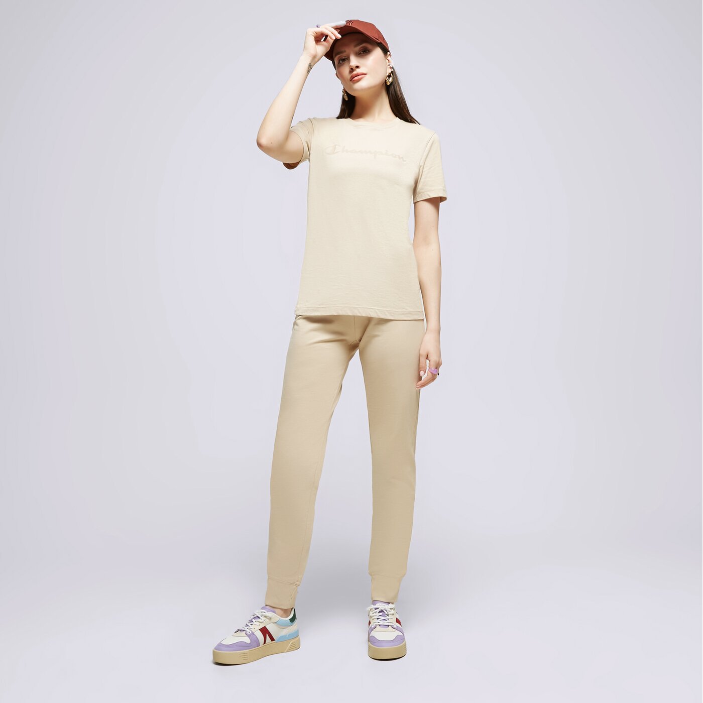 Дамска тениска CHAMPION ТЕНИСКА CREWNECK ТЕНИСКА 116935ms073 цвят бежов