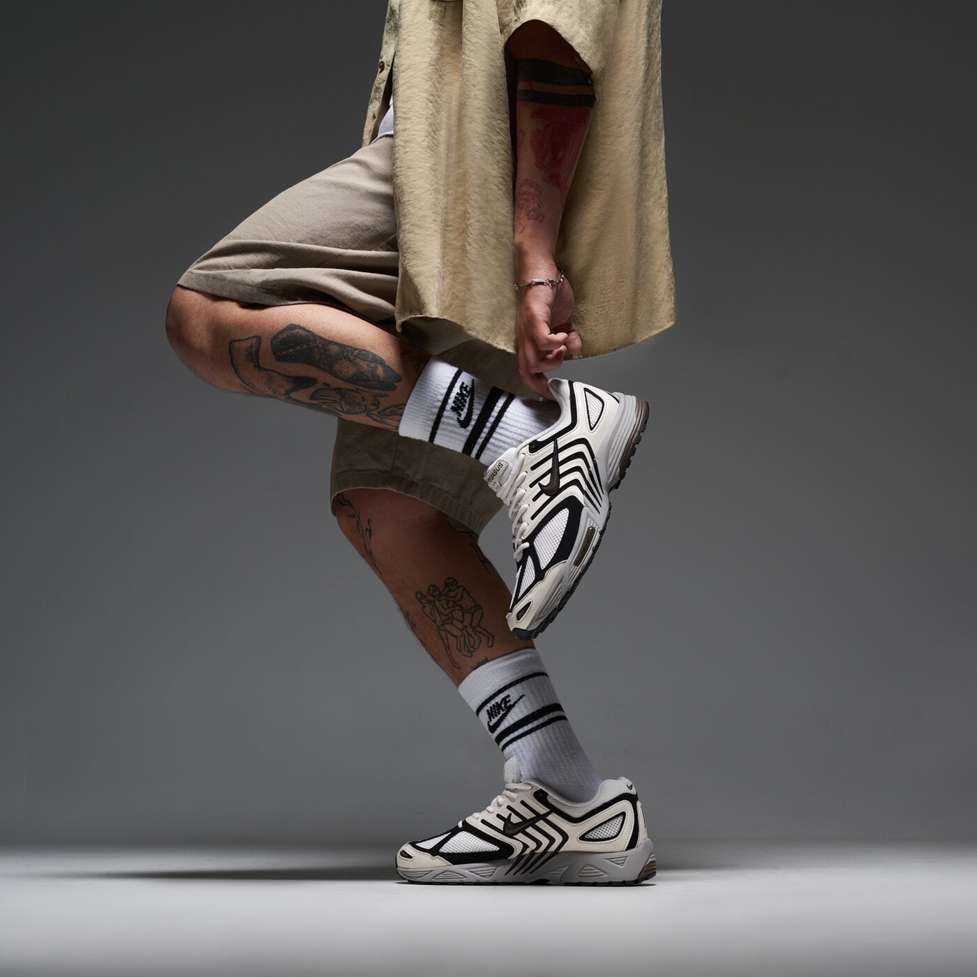 Мъжки маратонки NIKE AIR PEGASUS 2005 hq5403-003 цвят бежов