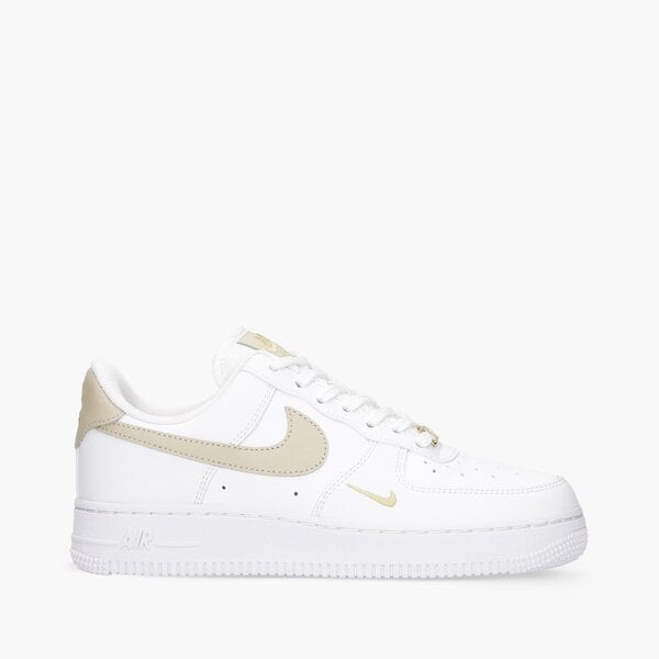 Дамски маратонки NIKE AIR FORCE 1 '07 ESSENTIAL cz0270-105 цвят бял