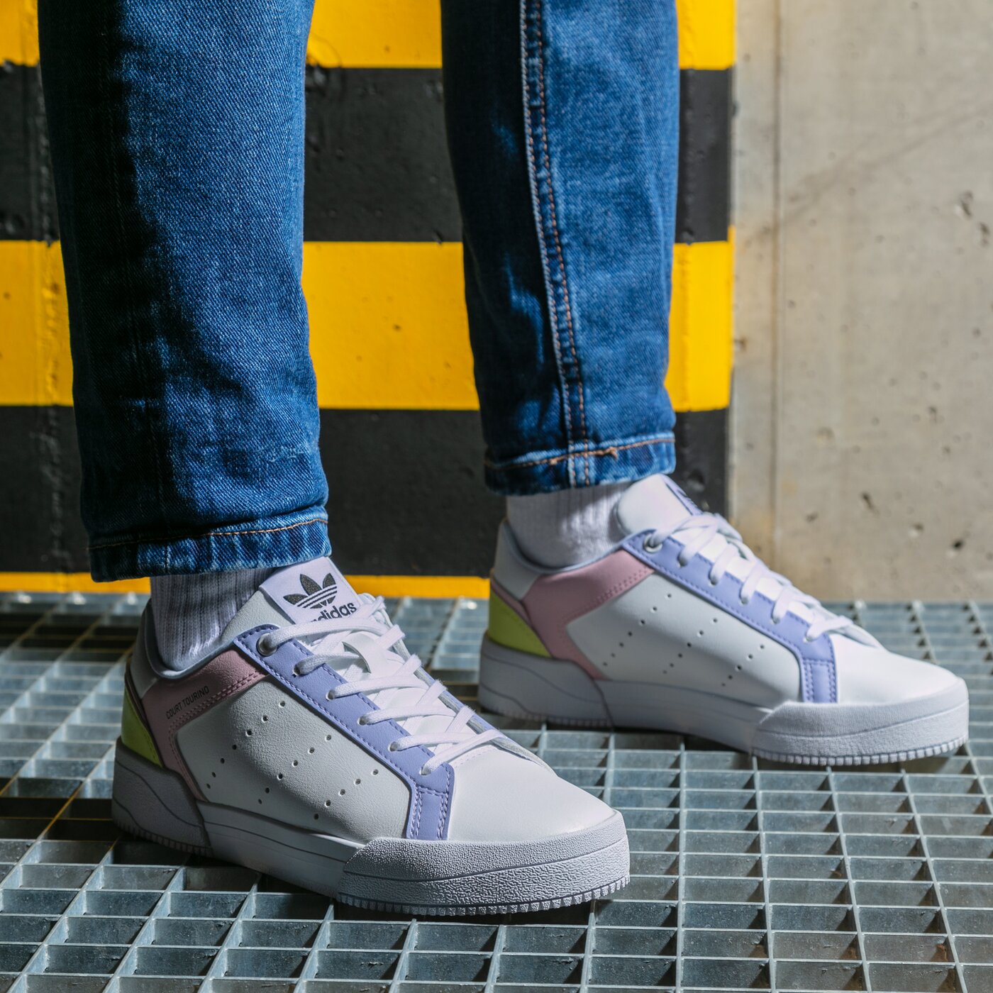 Детски маратонки ADIDAS COURT TOURINO J h00769 цвят бял